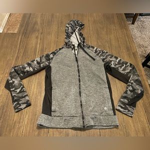 🔴 Xersion Hoodie
